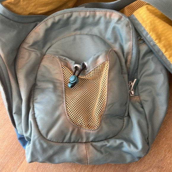 Tumi luggage “Tech” blue duffle bag - Picture 4 of 8